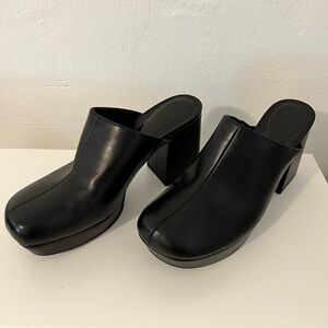 Zara Black Leather Platform Mule